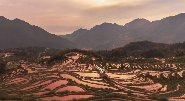 中(zhong)國(guo)20箇(ge)美豔絕倫的(de)景觀，你去過(guo)10箇(ge)就算旅遊達人(ren)啦